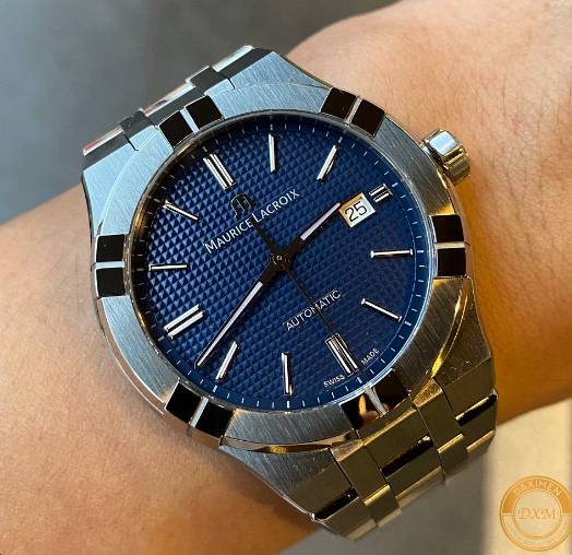 Maurice Lacroix (艾美錶) |  AIKON Automatic 42mm/39mm 藍色