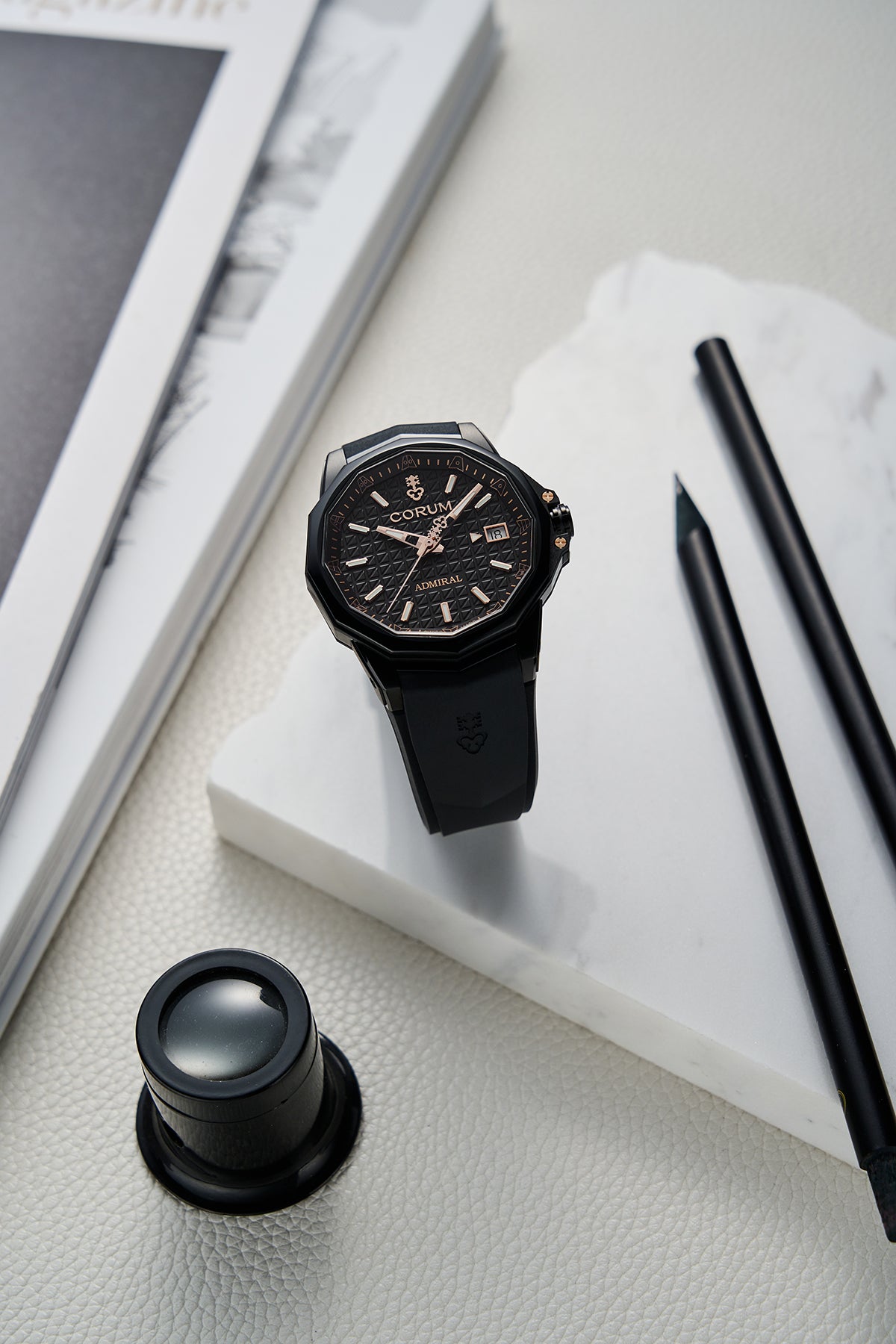 CORUM 全新 Admiral 38 Black Unisex 自動腕錶 by Corum