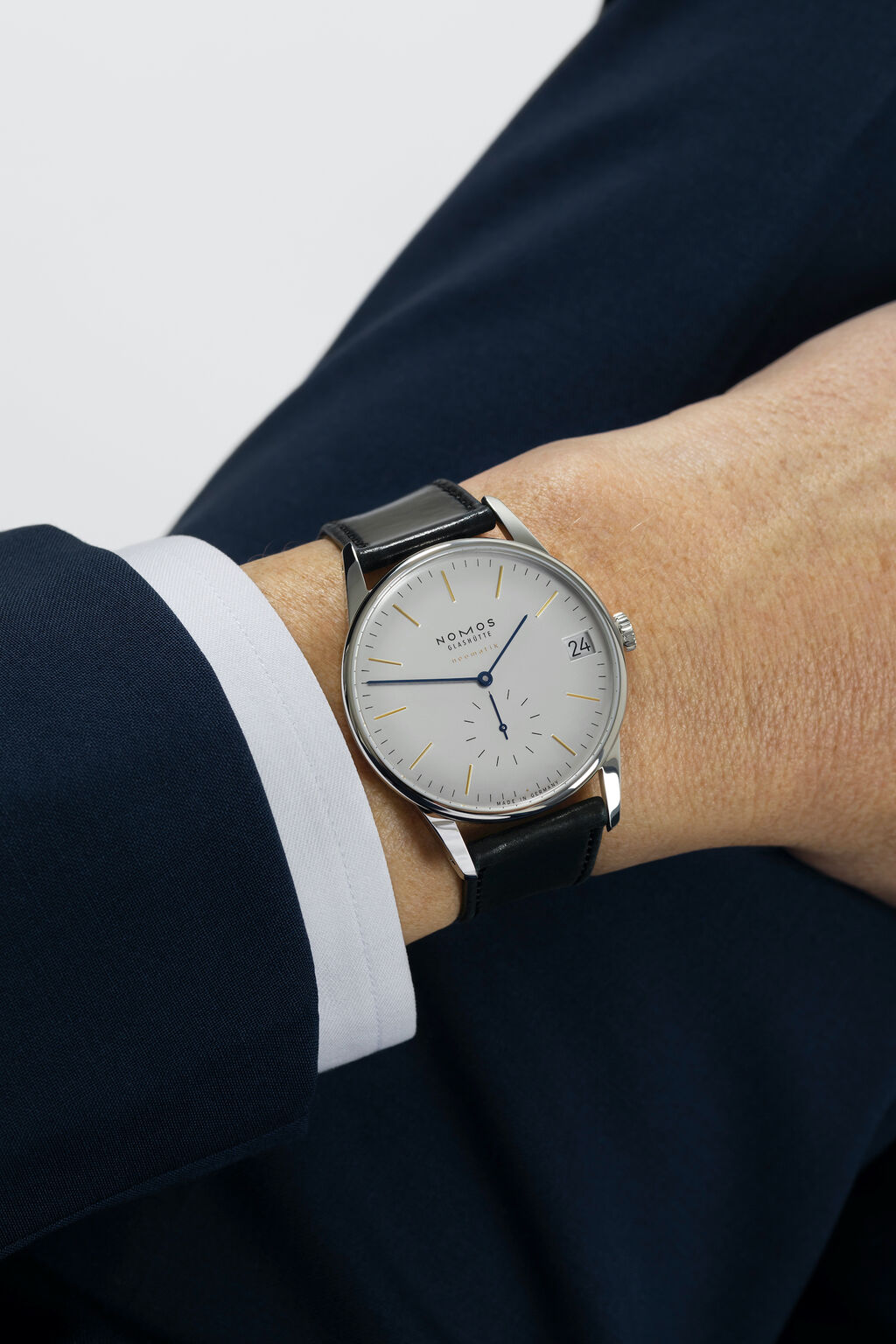 NOMOS ORION NEOMATIK 41 DATE—175 YEARS WATCHMAKING GLASHÜTTE