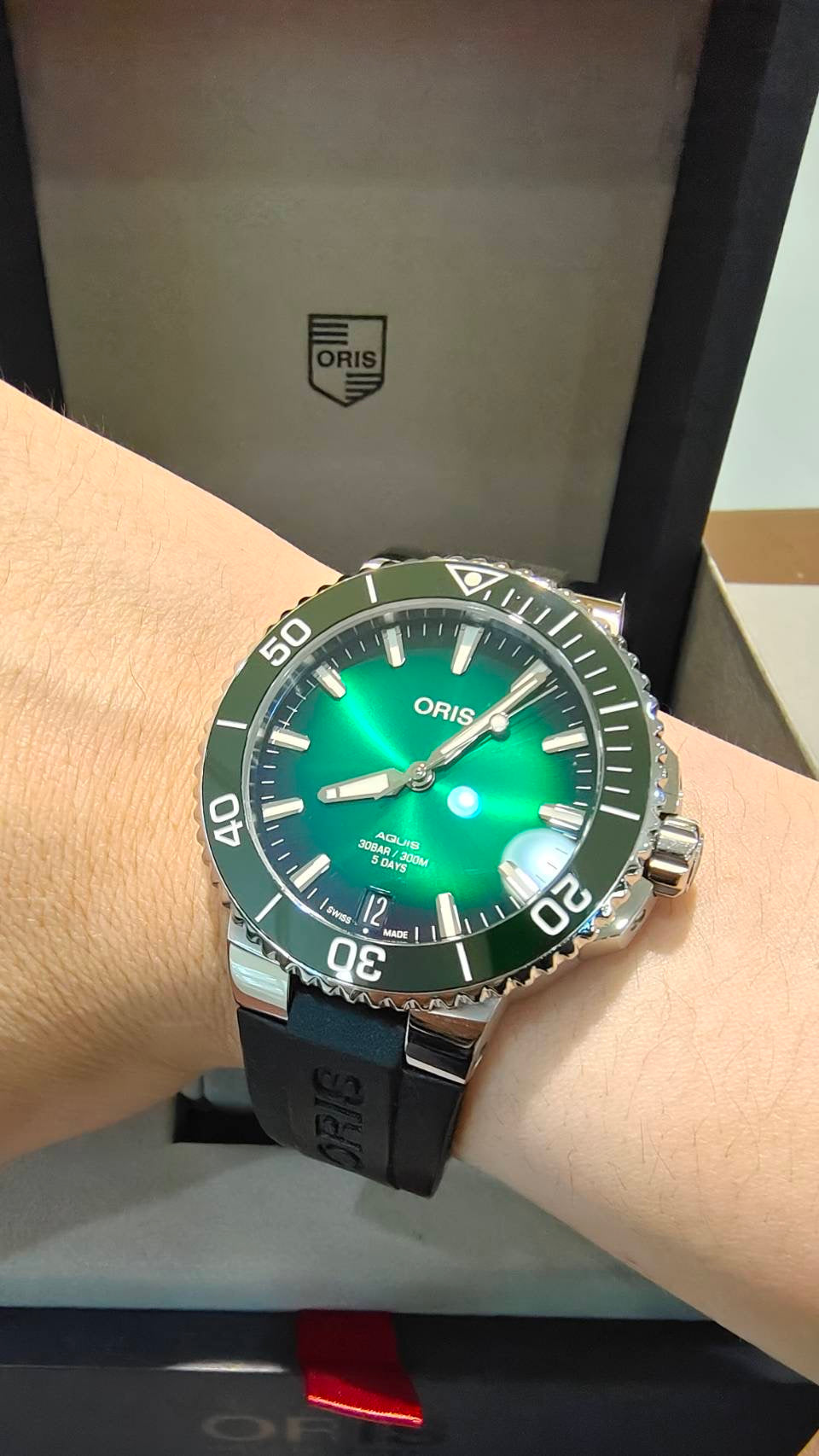 (二手寄售）ORIS 豪力時 | Aquis 400 41mm 膠帶